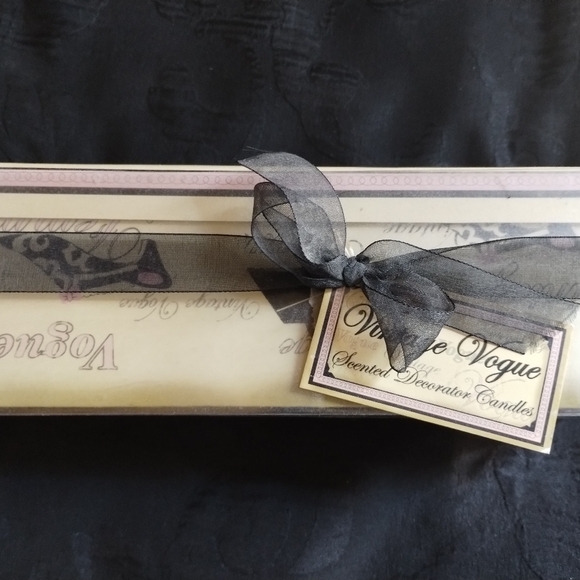 NWT Paris Theme Palm Wax candle set - Picture 3 of 3